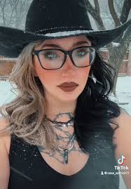 Replying to @williswotntarnation But like i just got back #countrytiktok  #countrymusic #johnnyhorton #yallternative #springtimeinalaska #oklahoma  #classiccountry #classiccountrymusic ...