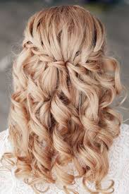 Zu Viele Verbindungen Frisuren Lange Haare Offen Flechtfrisur Lange Haare Festliche Frisuren Lange Haare Offen