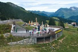 Entdecken sie das bahnmuseum albula in bergün, alp grüm, filisur, den kreisviadukt brusio, den landwasserviadukt und den tunnelneubau albula durch unsere webcams. Arosa Barenland Wikipedia