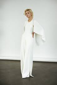 Auf die frage eines journalisten von p4 holland, was denn wäre, wenn er richtig angewandt würde, antwortete sie: Moderne Braut Overall Minimalist Off Weiss Hochzeit Hosenanzug Etsy