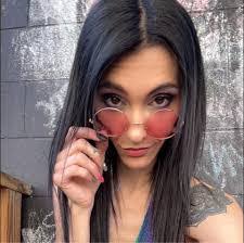 Lana Womack's Instagram, Twitter & Facebook