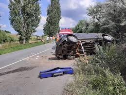 Ada banyak pangkat per golongan bagi pns di dalam instansi pemerintahan yang dibedakan dengan nama iii/c, ii/a, ii/b dan lainnya. Un TanÄƒr De 19 Ani A Murit DupÄƒ Ce MaÈ™ina In Care Se Afla S A RÄƒsturnat