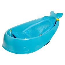 Baby bathtubs help parents make bathing their little one a whole lot easier. 10 Best Baby Bathtub In Singapore Best Of Baby 2021