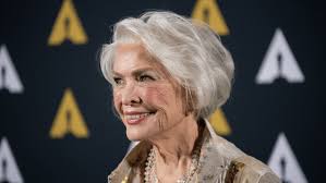 Ellen Burstyn to Return as Bernadette Stabler in 'Law & Order: Organized  Crime'