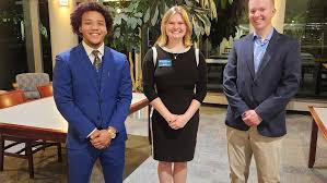 Annual Foundation Dinner and Auction raises over $140,000 for scholarships 