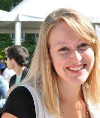 Danielle Ruff's Instagram, Twitter & Facebook