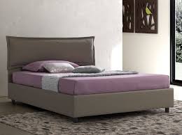 I letti con contenitore sono la soluzione perfetta per le abitazioni con ambienti piccoli. Letto Contenitore Ecopelle Per Creare Spazio In Camera