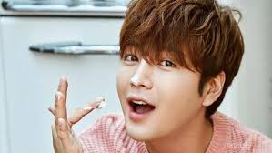 Dilansir tribunstyle.com dari soompi, senin (16/7/2018), dikatakan seorang sumber dari military manpower administration, jang geun suk telah masuk ke pusat pelatihan dasar. Wow Ternyata 4 Artis Terkenal Korea Ini Beragama Islam Lho Benarkah