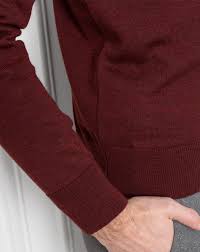 Pantalon homme blanc cassé avec rayures fines taille 40. Pull De Qualite En Laine De Merinos Pour Homme Col V Bordeaux
