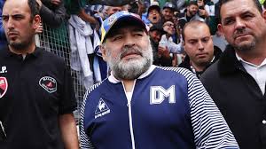 9,459,935 likes · 77,460 talking about this. Gimnasia La Plata Trainer Diego Maradona Tritt Vom Rucktritt Zuruck Goal Com
