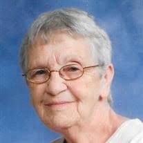 Elizabeth Tauscher's Instagram, Twitter & Facebook