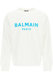 This is supported by a network of shops throughout the us, which has every year a large turnover, as well as several bleu blanc rouge. Balmain Flock Logo Print Sweatshirt Wh1jq005b125 Blanc Bleu Caraibe Italy Station By Gd