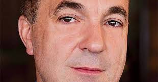 Intra pe olx.ro si vezi ultimele oferte de locuri de munca! Brd Finance Ifn Are Un Nou Director General