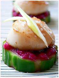 Amuse Bouche A La Coquille St Jacques Et Au Raifort Scallop Horseradish Finger Food Food Scallop Recipes Cheap Healthy Dinners
