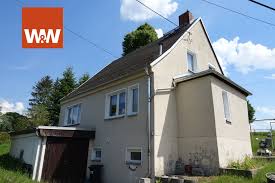 Wir vom heise haus team sammeln und prüfen eingehende grundstücke und präsentieren sie hier unseren heise haus kunden: Freistehendes Einfamilienhaus Mit Schonem Grundstuck Praktischem Grundriss Und In Ruhiger Lage Wustenrot Immobilien