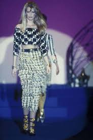 Explore the new season collections or shop bestsellers. Pin Auf Design