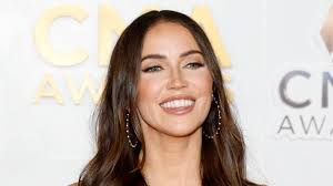 Recently hung with my FAV bachelorette from The Bachelorette, Kaitlyn  Bristowe- we talked ALLLL things. Go listen to "off the vine" NOW!  https://www.podcastone.com/off-the-vine-with-kaitlyn-bristowe