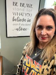 Karey Kirk (@KirkKarey)