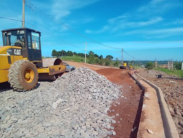 Avanzan trabajos de DPV en acceso a la UNAU junto a la municipalidad de San Vicente - MisionesOnline