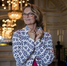 #yrrol #tv4 #tyvärr är suzanne reuter med också #men vad ska man göra. Suzanne Reuter Alchetron The Free Social Encyclopedia