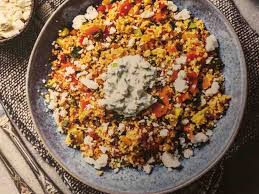Couscous is a berber dish of small (about 3 millimetres (0.12 in) in diameter) steamed balls of crushed durum wheat semolina that is traditionally served with a stew spooned on. Cous Cous Pap Brat Couscous Mit Paprika Brigitte De Sformato Di Cous Cous Con Asparagi E Stracchino Billy Beil