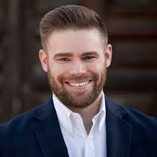 Zach Lytle's Instagram, Twitter & Facebook