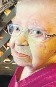 Marie Kinder's Instagram, Twitter & Facebook