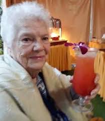 Vicky Labelle's Instagram, Twitter & Facebook