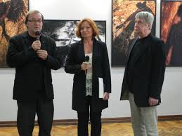Absolwent wydziału aktorskiego państwowej wyższej szkoły teatralnej eryk kotys zdjęcia, eryk kotys, kamila sammler dzieci, kamila sammler wiek, kamila sammler zdjecia. Kamila Sammler I Jej Cien W Ostrowieckiej Galerii Fotografii Mck Nasze Miasto