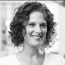 I am extremely honoured to announce that Julie Showalter will be joining  the teaching staff of the Marshall Academy. Julie's decorated dancing  career and experience as a teacher and international adjudicator will