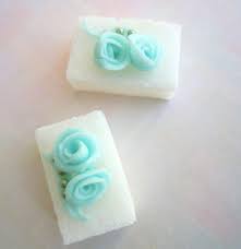 Pasticceria tradizionale, classica e moderna, con proposte vegane e per intolleranze oltre che prodotti salati. Zollette Di Zucchero Decorati In Pasta Di Zucchero Cake Design Su Misshobby