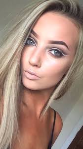 Mia Malcolm (@mmmitsMia)