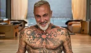 His families huge wealth was due to their shares in the italian firm ima. Gianluca Vacchi Lo Avete Mai Visto Da Giovane Era Irriconoscibile