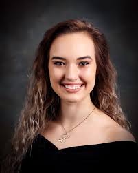 Senior Spotlight Lauren Winkles I plan to attend Snead State Community  College to major in music and be apart of College Street Singers, then  transfer to Lee University to continue education. I