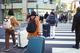 日本股債匯再遭三殺