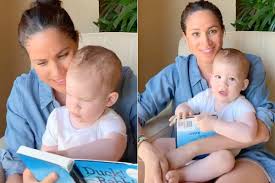 Prince harry and archie 💙 #meghanmarkle #meghan #princeharry #princessdiana #katemiddleton princess diana princess of wales and her daughter in law the duchess of sussex meghan markle with their babies prince harry and prince archie. Meghan Markle And Prince Harry Share New Archie Video For Son S Birthday Fr24 News English