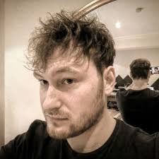 Emily Hare (@theEFH)