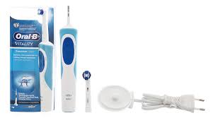 Bàn chải điện Oral-B Vitality Precision Clean Blue D12.513 - 01/2025 |  nhathuocankhang.com