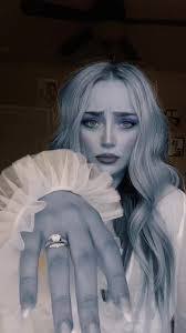 Katelyn Garland's Instagram, Twitter & Facebook