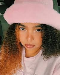 Day Diaz's Instagram, Twitter & Facebook