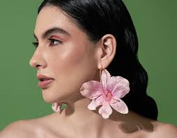 Guadelupe Pineda Projekty :: Photos, videos, logos, illustrations and  branding :: Behance