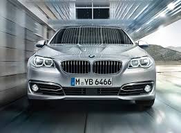 The sixth generation of the bmw 5 series consists of the bmw f10 (sedan version), bmw f11 (wagon version, marketed as 'touring') and bmw f07 (fastback version, marketed as 'gran turismo') executive cars. Bmw 5er F10 Sechs Jahre Weltweit Oberklasse Marktfuhrer