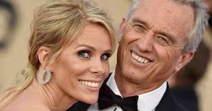 Everyone's Talking About Cheryl Hines' 'The View' Appearance: Here's What  Actually Happened. Read More in the Comments.