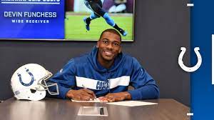 Taking a pay cut keeps him on the club as we head toward the new league year. Colts Sign Free Agent Wide Receiver Devin Funchess