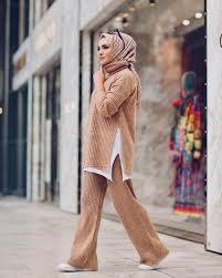 Bella Adli Kullanicinin Hijab Panosundaki Pin Moda Tarz Moda Giyim