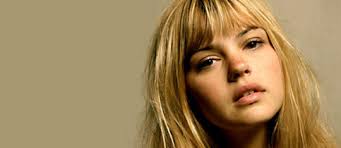 On the Set of Prom with Aimee Teegarden