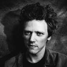 Bill Bilbo's Instagram, Twitter & Facebook