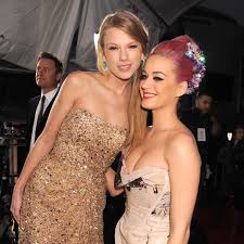How tall and how much weigh taylor swift? Katy Perry Explains Why She Ended Taylor Swift Feud Publicly Paper