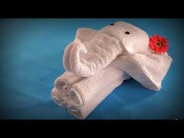 Pliage De Serviette En Forme D Elephant Labelleadresse Com Pliage Serviette De Bain Pliage Serviette Pliage Serviette Papier