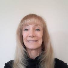 Darlene Bingham's Instagram, Twitter & Facebook